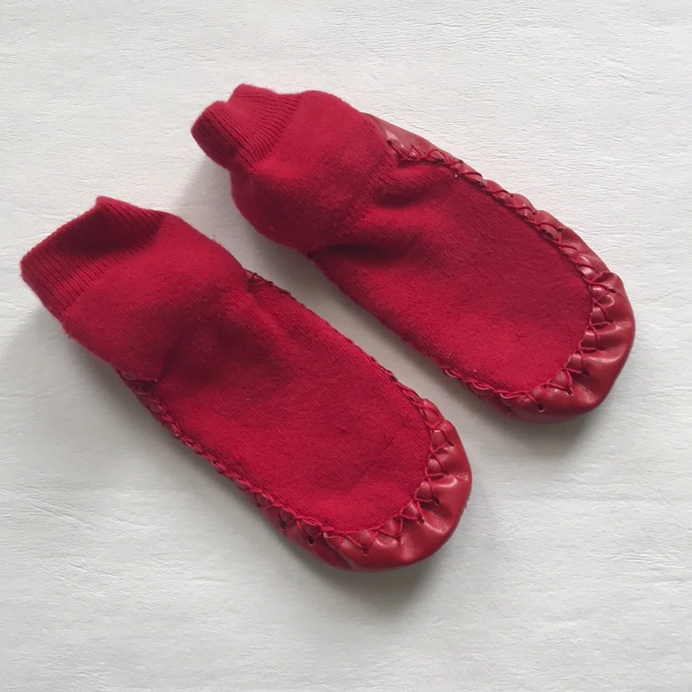 **Hanna Andersson Slipper Socks (size 10-12)